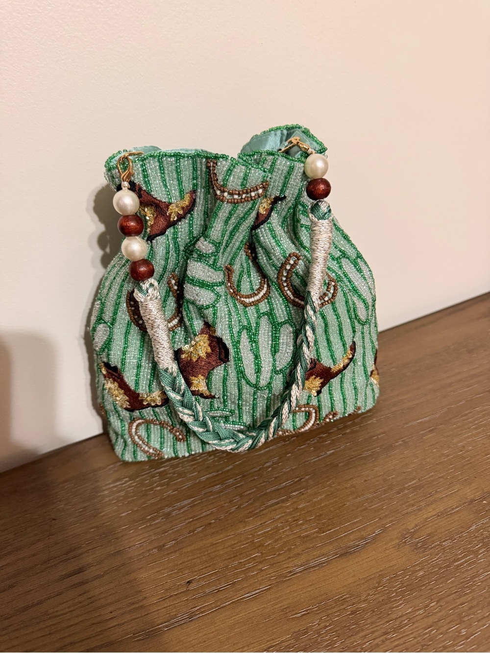 Embroidered Green Drawstring Beaded Handle Women's Bag